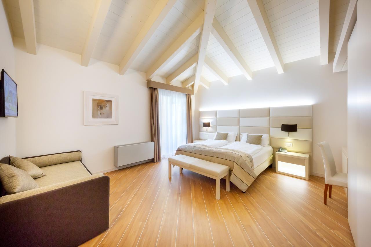 International Beach Hotel Каорле Екстер'єр фото
