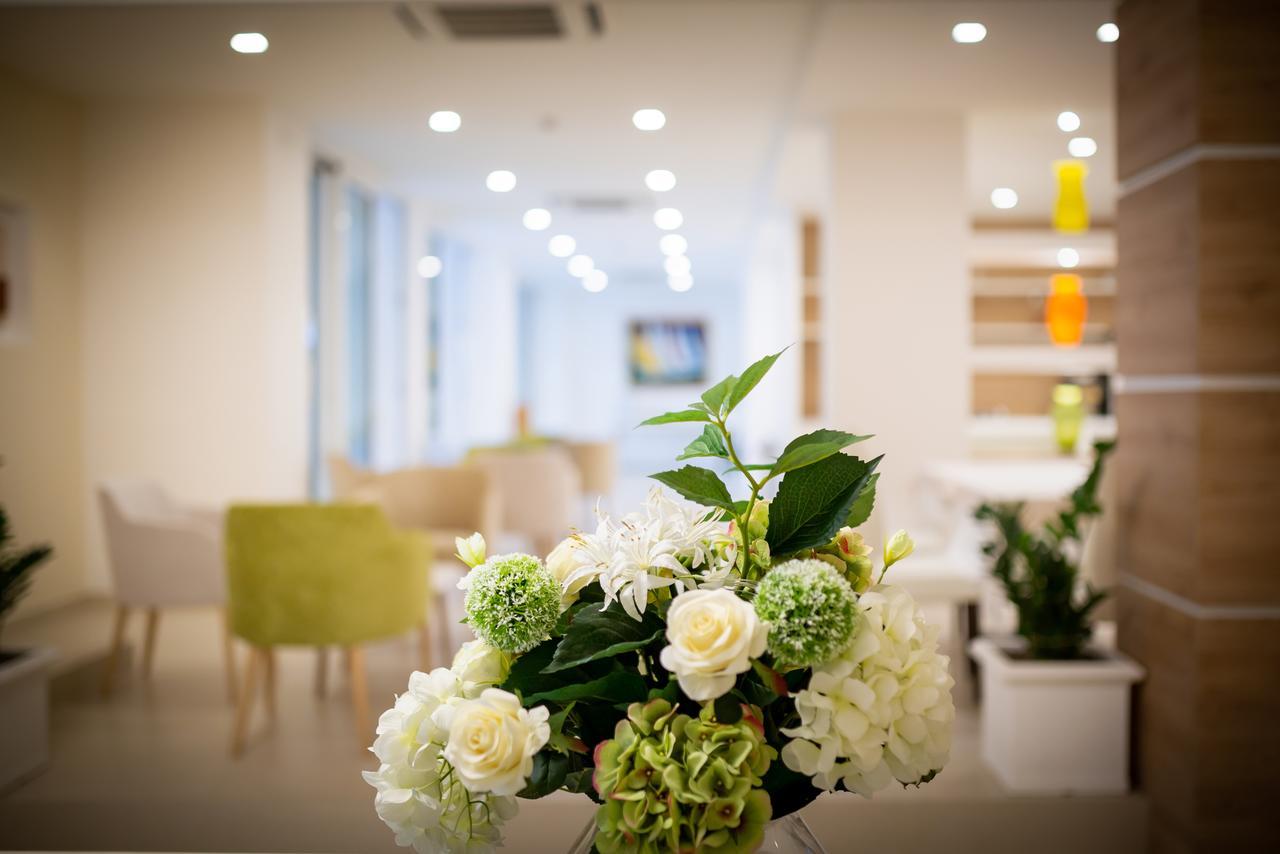 International Beach Hotel Каорле Екстер'єр фото