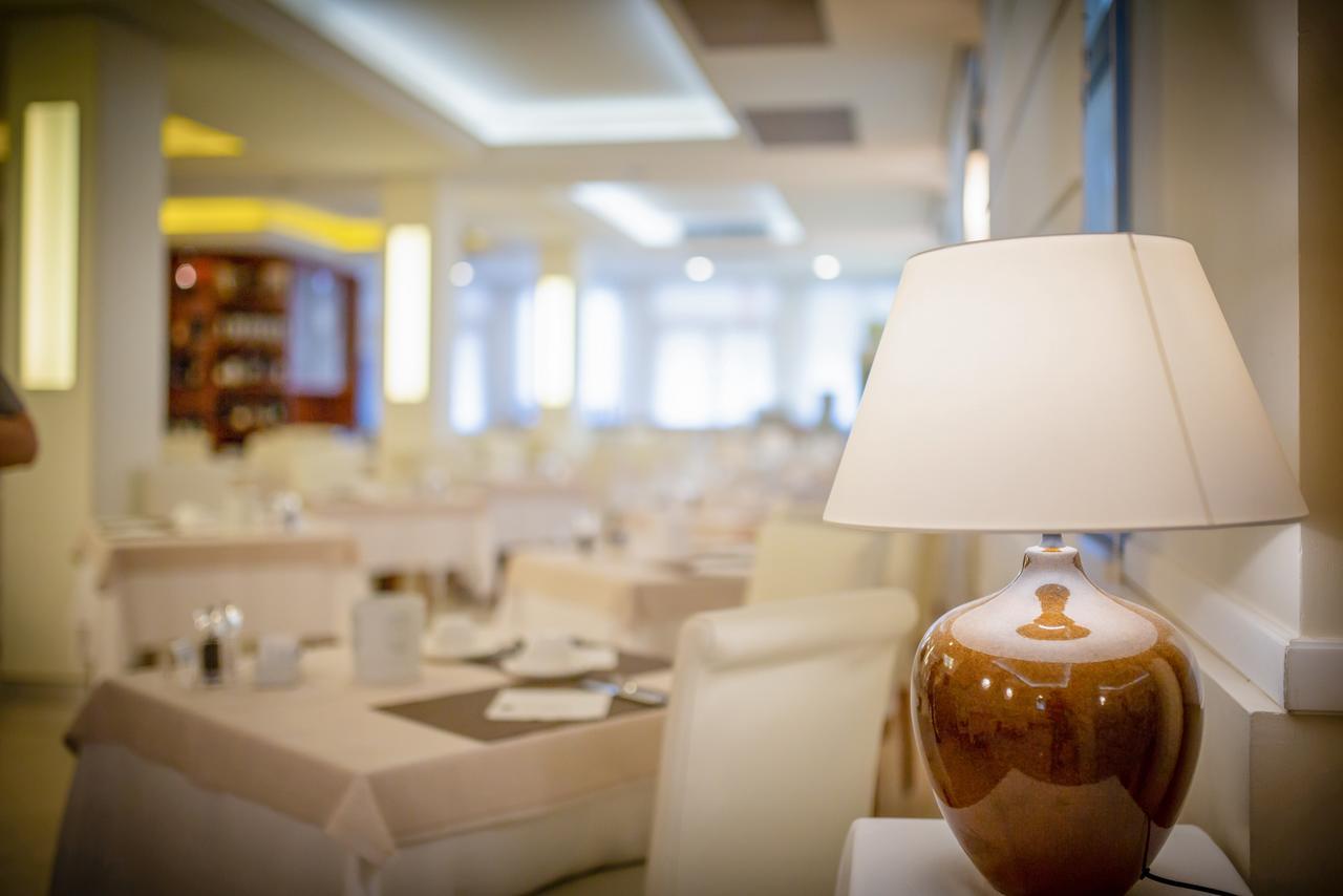 International Beach Hotel Каорле Екстер'єр фото